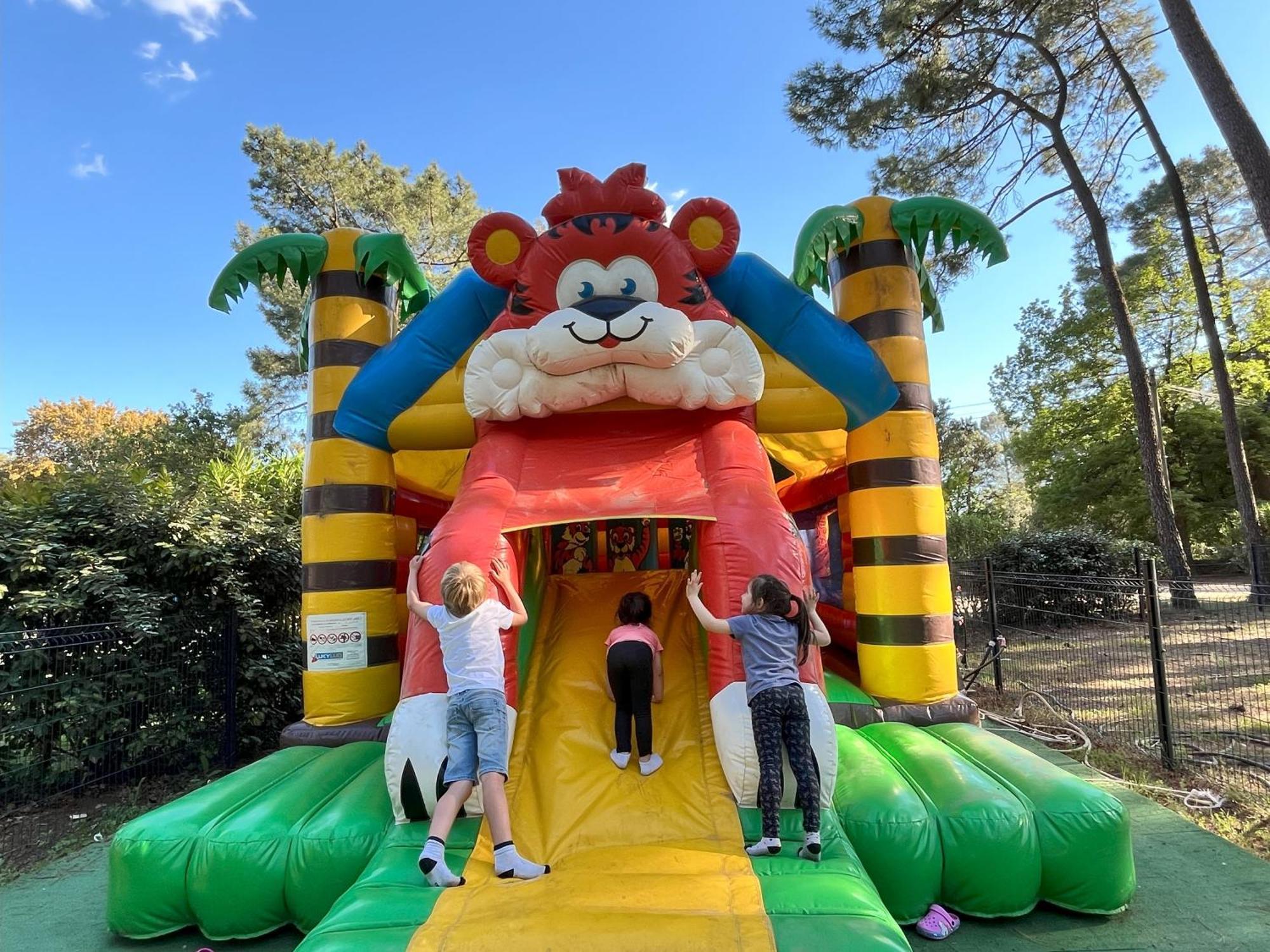 Camping La Simioune En Provence Bollène Exterior foto