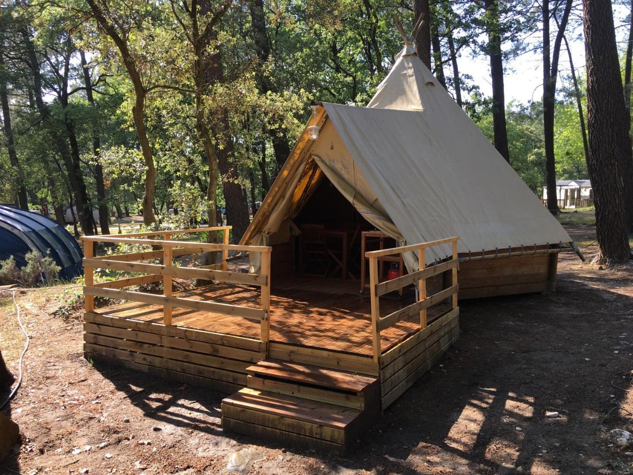 Camping La Simioune En Provence Bollène Exterior foto